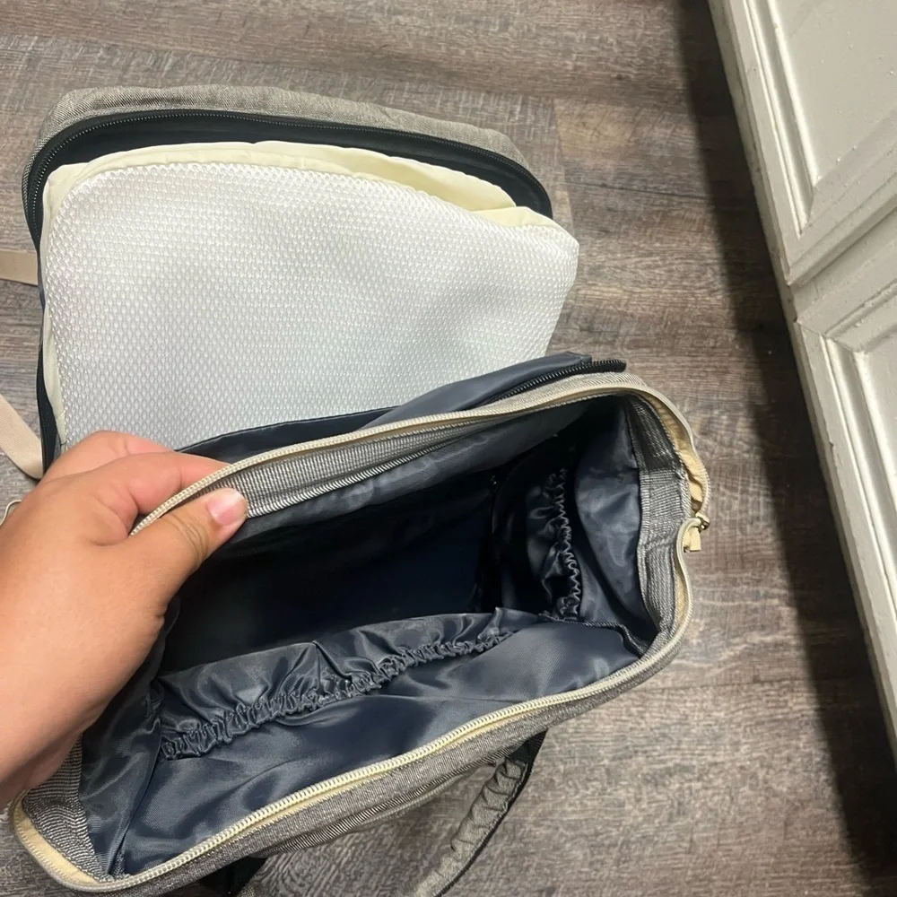 HappyLouka baby diaper bag.